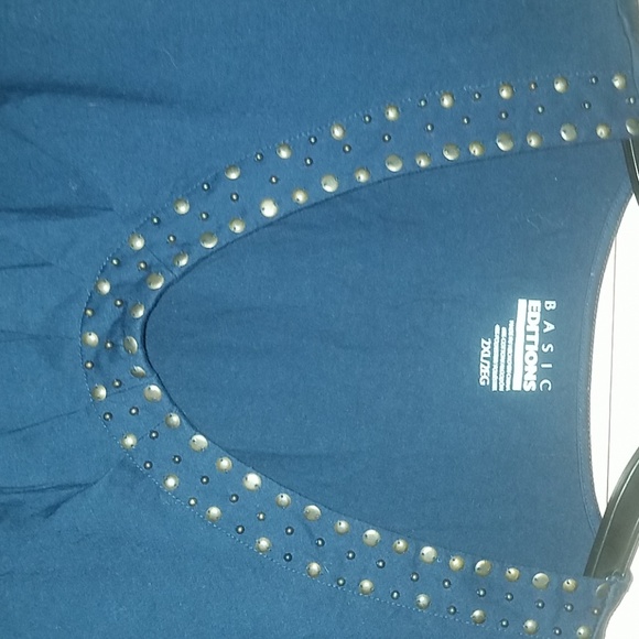 Shirt - Picture 2 of 3